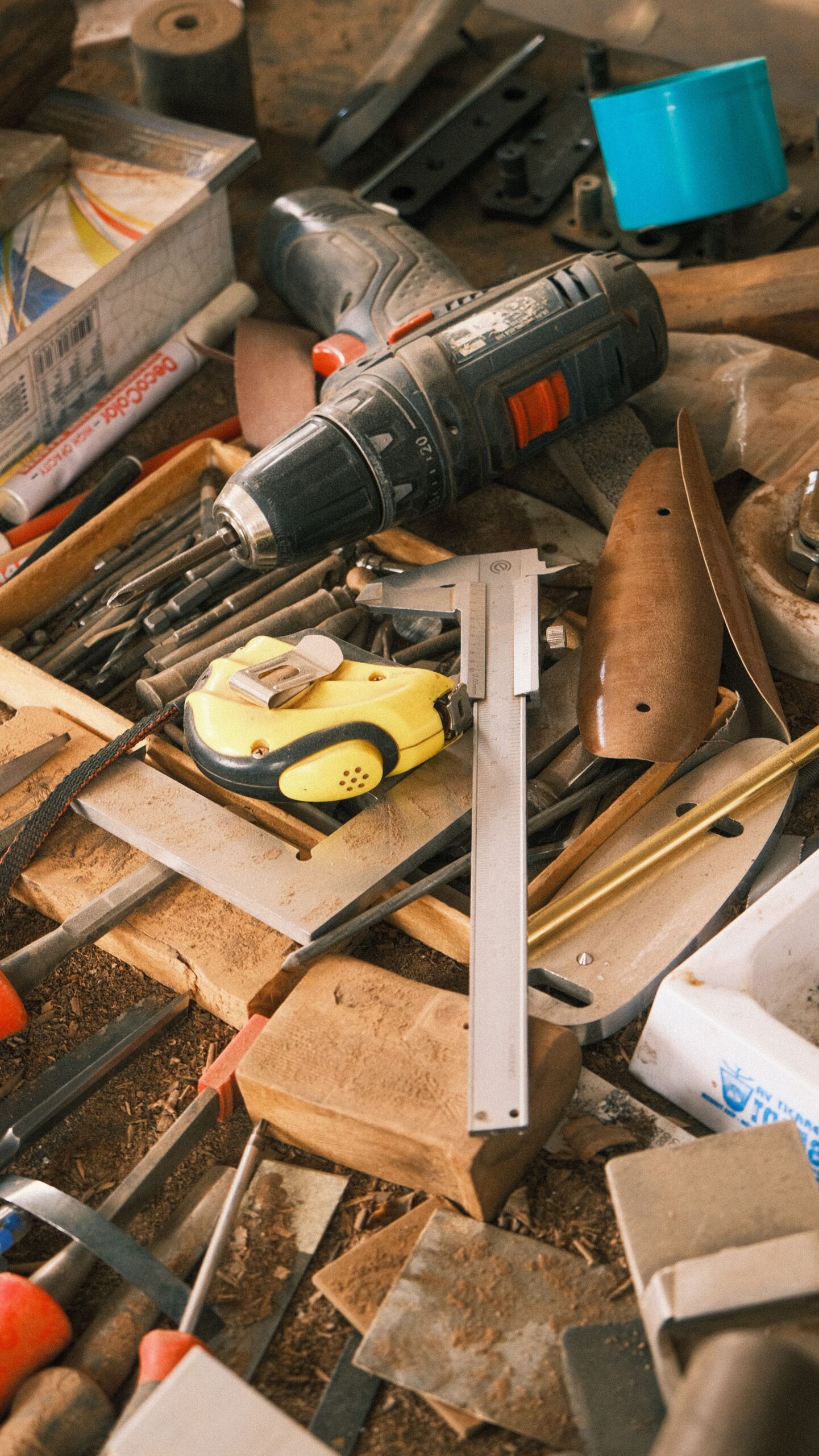 outils-et-materiaux-pour-charpentier