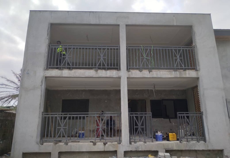 villa-en-construction-par-des-ouvriers-pour-un-client