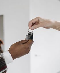 cle-de-appartement-remis-au-proprietaire-dans-le-delai